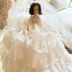 ❌❌SOLD❌❌Vintage Wedding Bride Doll for Shower Ornament w/Lace dress gown & veil